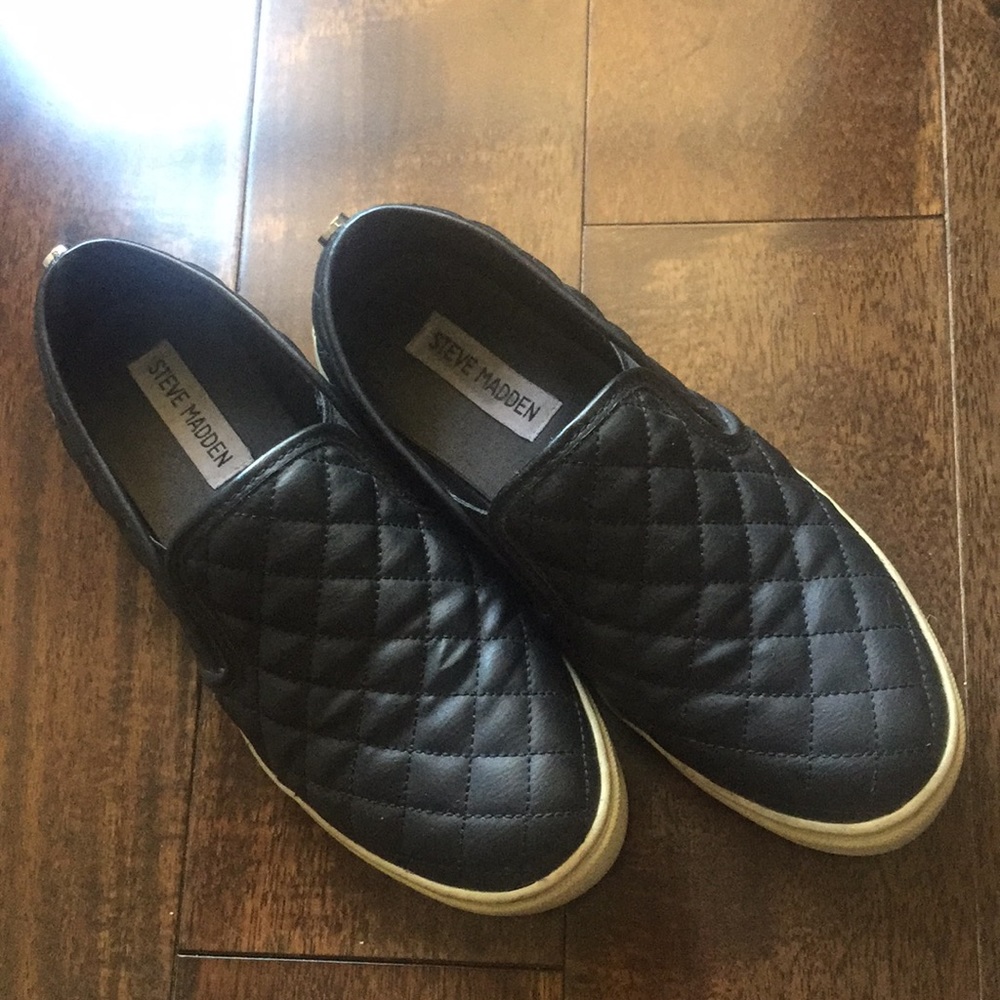 Steven Madden ECENTRCQ SLIP-ON SNEAKER